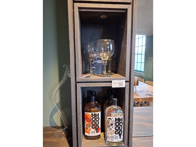 Wandmeubel met spiegel - afbeelding 12 van  14