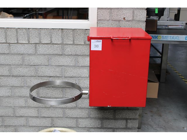 Wandopslagbox en zakhouder. box afmeting 41 x 45 x 50 cm. - afbeelding 1 van  3