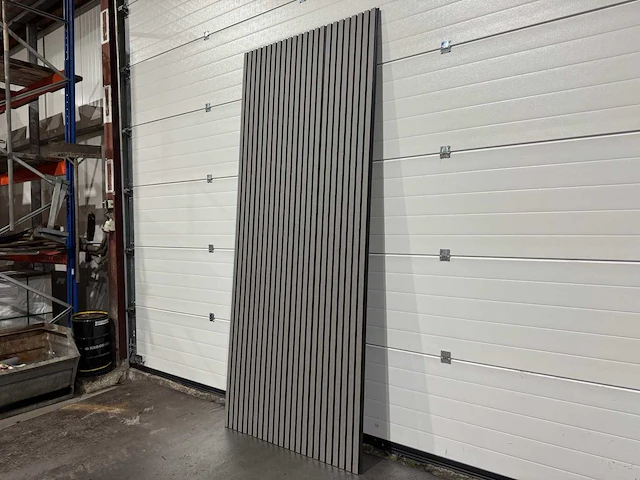 Wandpaneel composiet geborsteld grijs (30x) 2900mm - afbeelding 14 van  19