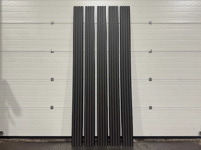 Wandpaneel composiet geborsteld zwart (45x) 2900mm - afbeelding 7 van  29