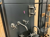 Wandpaneel met cristina kranen en regendouches (4x) - afbeelding 3 van  17