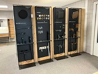 Wandpaneel met cristina kranen en regendouches (4x) - afbeelding 1 van  17