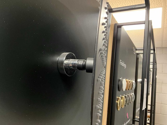 Wandpaneel met cristina kranen en regendouches (4x) - afbeelding 11 van  17