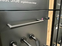 Wandpaneel met cristina kranen en regendouches (4x) - afbeelding 12 van  17