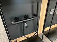 Wandpaneel met cristina kranen en regendouches (4x) - afbeelding 14 van  17