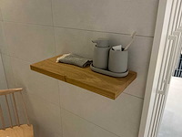 Wandplank met accessoires - afbeelding 1 van  7