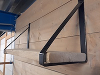 Wandplank met stalen dragers, afmeting plank ca. 20x70 cm - afbeelding 1 van  3