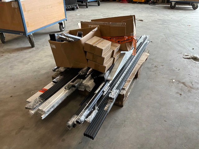 Wandplank rest partij - afbeelding 4 van  11