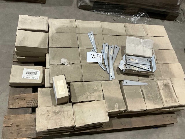 Wandplankbeugel en divers - afbeelding 14 van  15