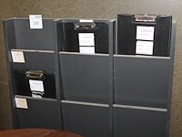 Wandrek voor werkmappen met 12 posities. afmeting 86 x 12 x 126 cm - afbeelding 1 van  2