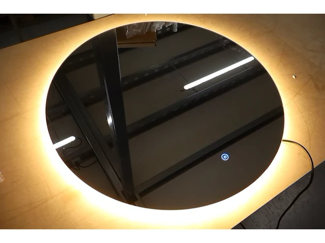Wandspiegel met led-verlichting wiesbaden / xellanz, giro - afbeelding 11 van  13