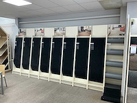 Wandstelling met tapijt en vinyl samples - afbeelding 6 van  7