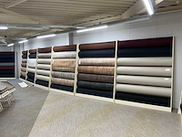 Wandstelling met tapijt en vinyl samples - afbeelding 3 van  7