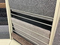 Wandstelling met tapijt samples - afbeelding 3 van  6