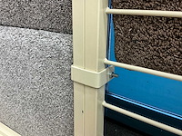 Wandstelling met tapijt samples - afbeelding 4 van  6