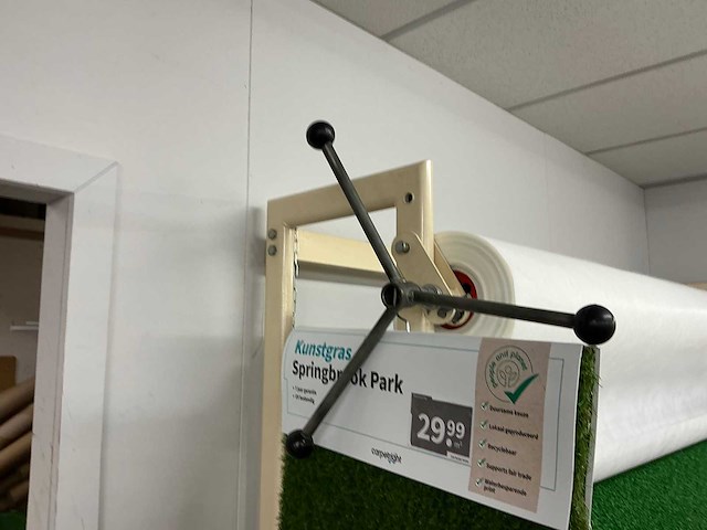 Wandstelling voor vloerbedekkingrollen (5x) - afbeelding 8 van  8