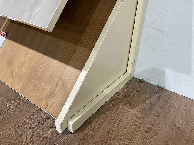 Wandstelling - afbeelding 5 van  8