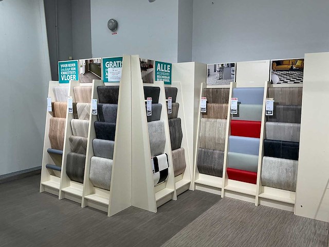 Wandstelling - afbeelding 1 van  8