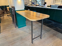 Wandtafel met stalen poot - afbeelding 1 van  3