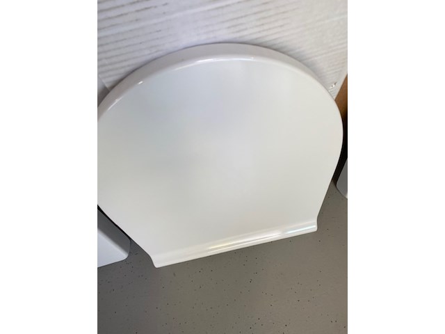 Wandtoilet, geberit, glans wit - afbeelding 3 van  4