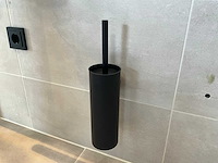Wandtoiletborstel, reserverolhouder & toiletrolhouder - afbeelding 1 van  6