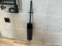 Wandtoiletborstel, reserverolhouder & toiletrolhouder - afbeelding 2 van  6
