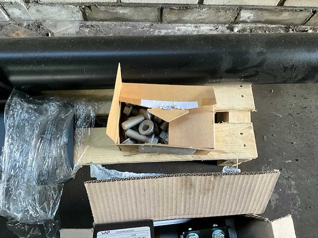 Wap wuf-100 s aanhangwagen onderrijbeveiliging - afbeelding 4 van  5