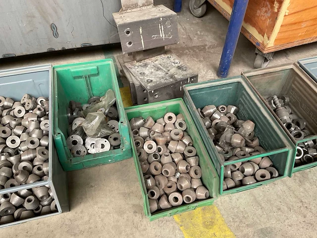 Wapeningstaal en hulponderdelen tbv mallenbouw - afbeelding 4 van  21
