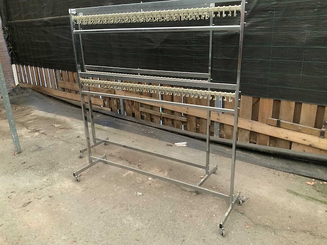 Wardrobe rack (2x) - afbeelding 1 van  2