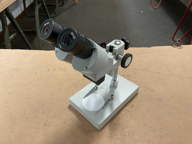Ward’s microscope - afbeelding 1 van  5