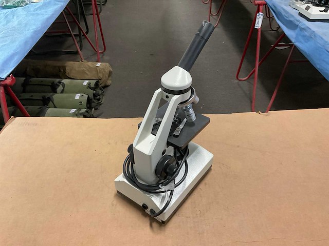Ward’s microscope - afbeelding 3 van  6