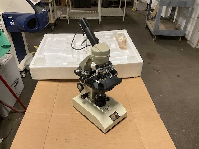 Ward’s microscope - afbeelding 3 van  10