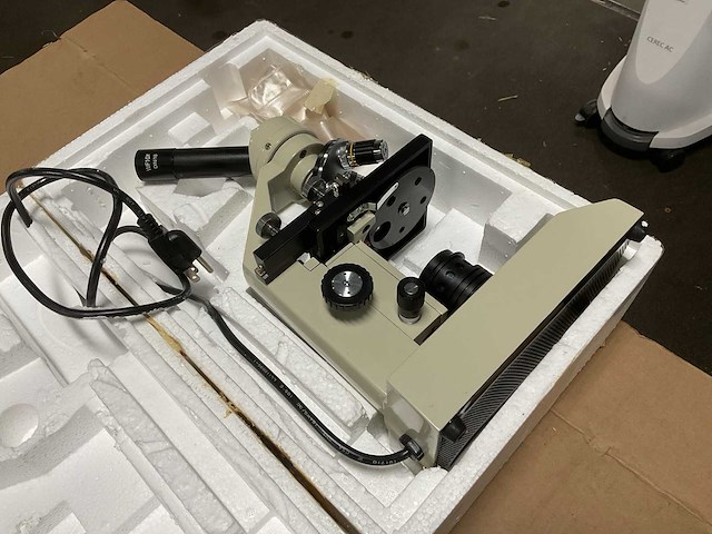 Ward’s microscope - afbeelding 10 van  10