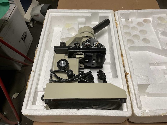 Ward’s microscope - afbeelding 9 van  10