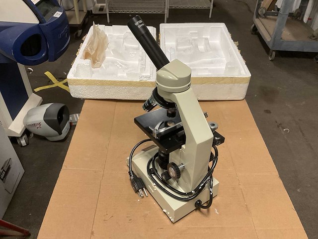 Ward’s microscope - afbeelding 4 van  10