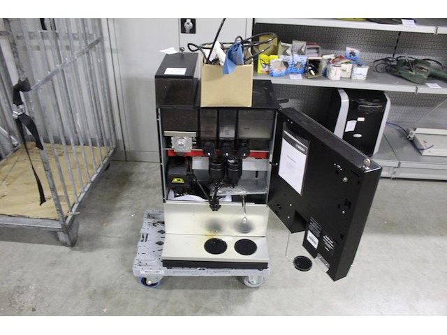 Warme drankenautomaat spengler type psl-es2-50 met ontharder - afbeelding 1 van  3