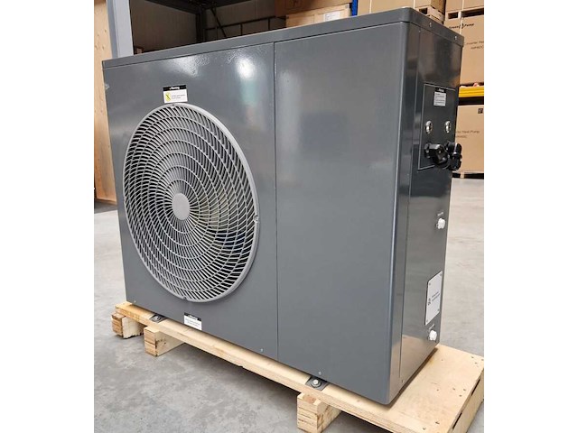 Warmtepomp 4,5kw co2 - 1 fase - gebruikt, co2, antraciet - afbeelding 1 van  1