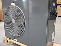 Warmtepomp 4,5kw co2 - 1 fase - gebruikt, co2, antraciet - afbeelding 1 van  1