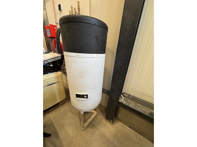 Warmtepomp boiler vaillant , arostor vwl b80/5 - afbeelding 1 van  2