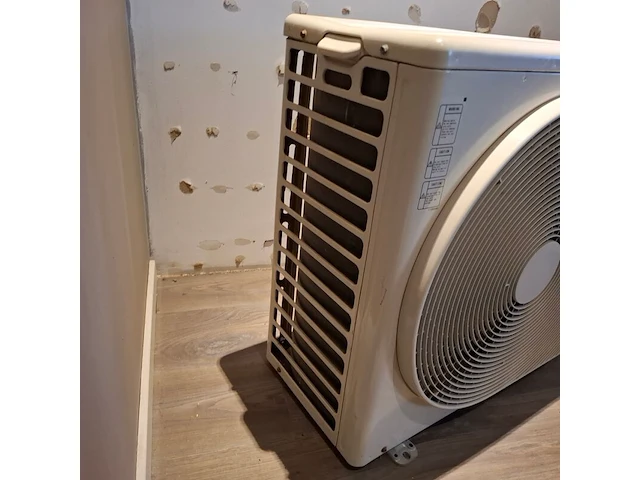 Warmtepomp buitenunit remeha, elga ace awhpt-6-mr, bouwjaar 2023 - afbeelding 7 van  7