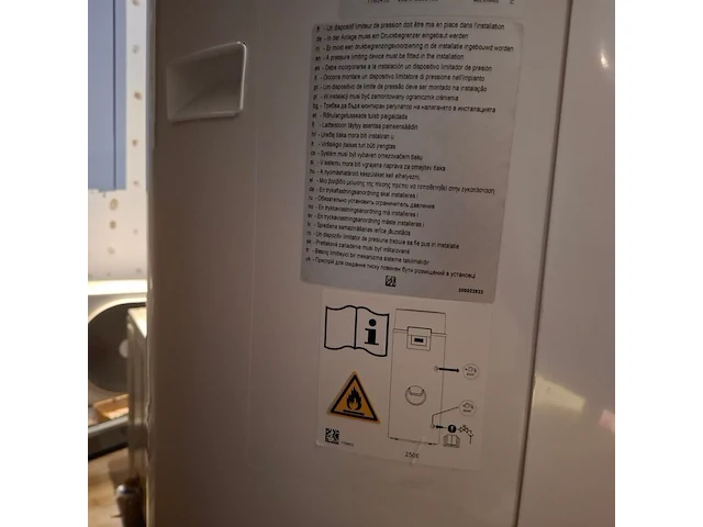 Warmtepompboiler, remeha, azorra ace 250 hk402 - afbeelding 6 van  6