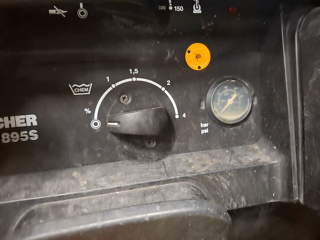 Warmwater hogedrukreiniger karcher, hds 895s - afbeelding 3 van  6