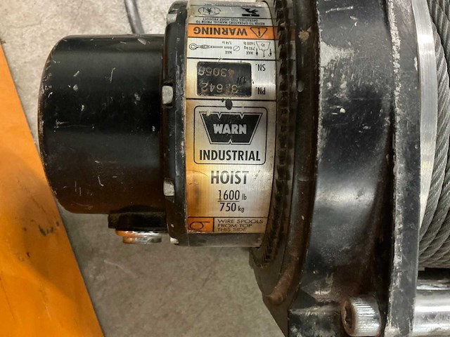 Warn industrial lier 750kg - afbeelding 3 van  5