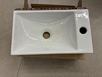 Wasbak geberit met afmeting 40 x 23 x 11 cm. - afbeelding 2 van  3