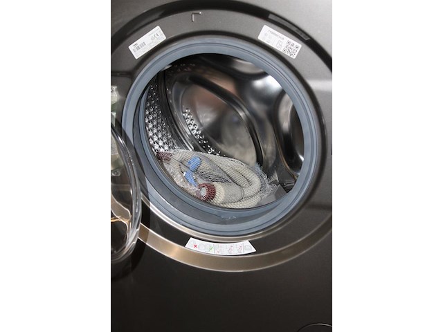 Wascombinatie bestaande uit wasmachine beko b300 b3wt58410m2 en condens droogmachine beko b300 b3t6823m2. n... onderdeel van combinatiekavel combinatie van luxe was- / kledingwand nolte met met wascombinatie beko. kavel is combinatiekavel van de kavels c010 en c011. - afbeelding 3 van  6