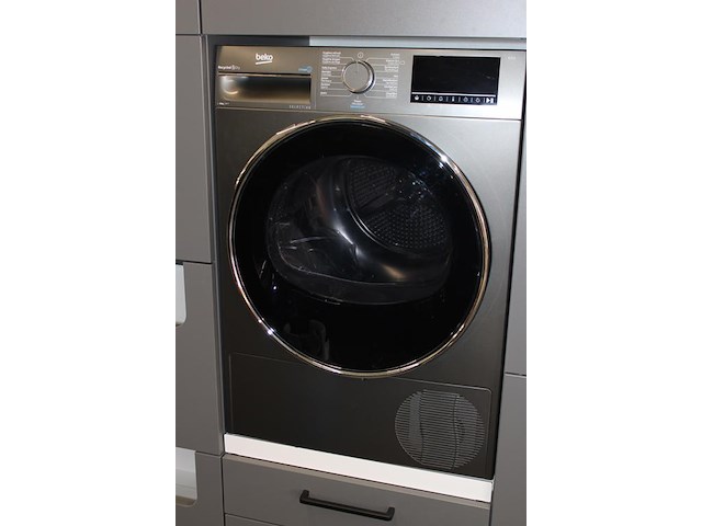 Wascombinatie bestaande uit wasmachine beko b300 b3wt58410m2 en condens droogmachine beko b300 b3t6823m2. n... onderdeel van combinatiekavel combinatie van luxe was- / kledingwand nolte met met wascombinatie beko. kavel is combinatiekavel van de kavels c010 en c011. - afbeelding 5 van  6