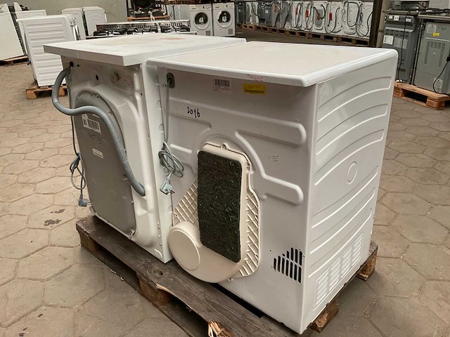 Wasdroger 1xelectrolux wasmachine 1x hoover wasdroger (2x) - afbeelding 2 van  3