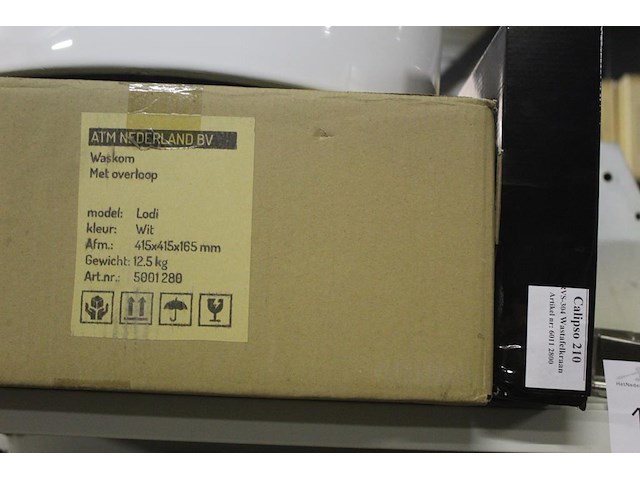 Waskom atm nederland wit type lodi afm. 415 x 415 x 165 mm met wastafelkraan type calipso 210 - afbeelding 3 van  3