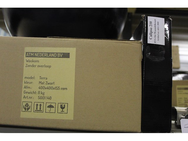 Waskom atm nederland zwart type terra afm. 400 x 400 x 155 mm met wastafelkraan type calipso 210 - afbeelding 3 van  3