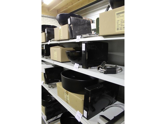 Waskom atm nederland zwart type terra afm. 400 x 400 x 155 mm met wastafelkraan type calipso 210 - afbeelding 2 van  4